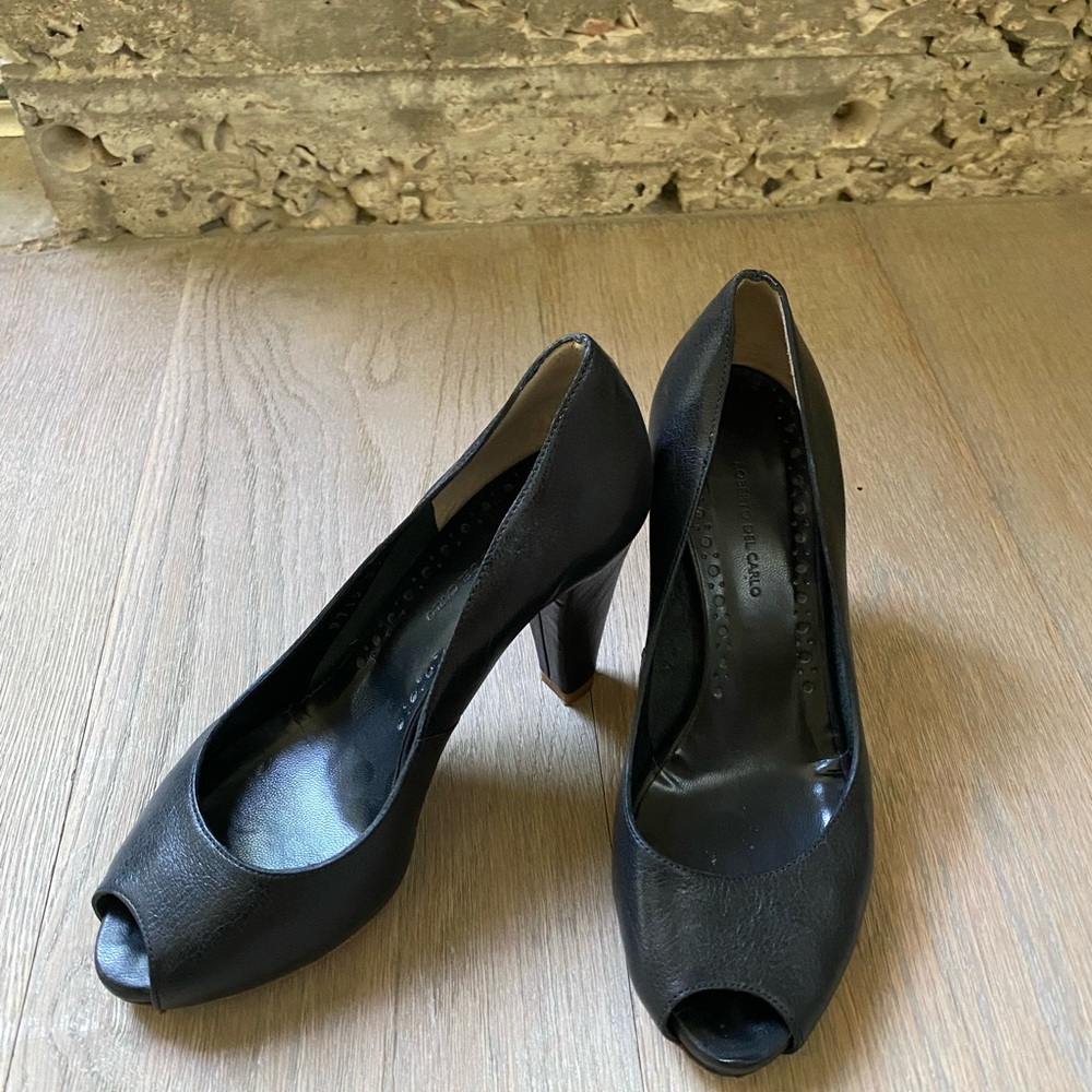 Roberto Del Carlo peep toe heels